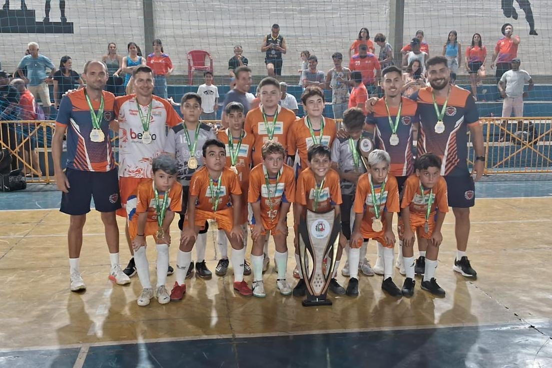 Você está visualizando atualmente Mais uma conquista no Circuito Itaunense de Futsal 2023!